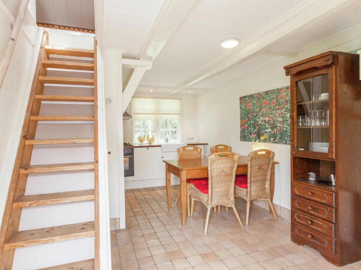 Cozy Holiday Home Near Forest In Baarn Exterior photo