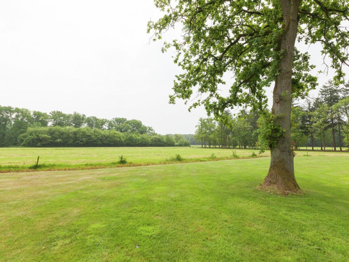 Cozy Holiday Home Near Forest In Baarn Exterior photo