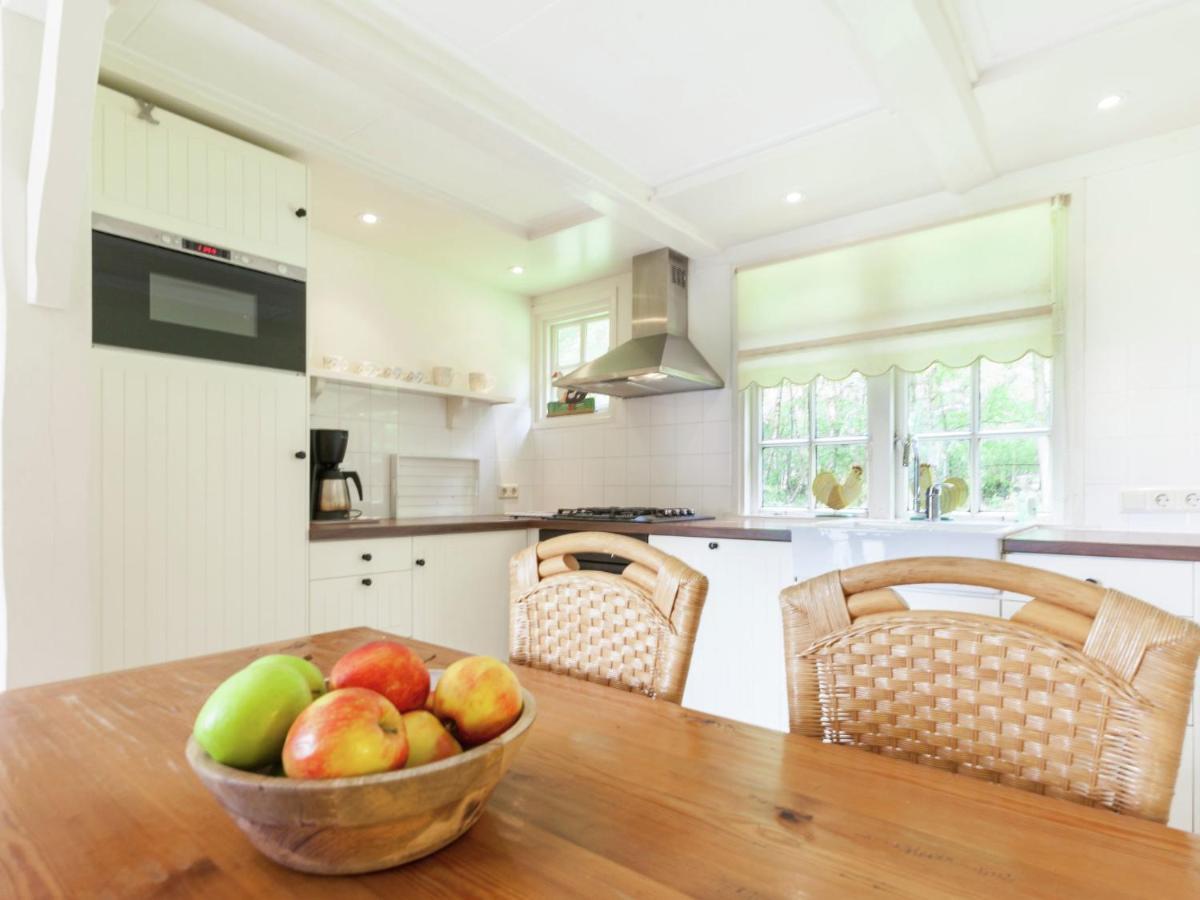 Cozy Holiday Home Near Forest In Baarn Exterior photo